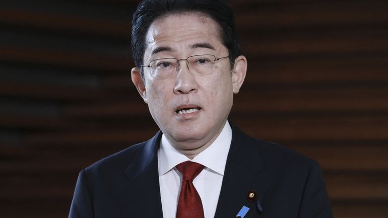 Japon : après une explosion, le Premier ministre reprend sa campagne