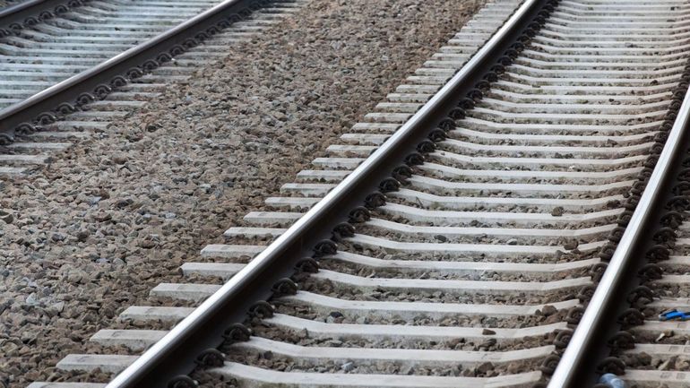 Un ouvrier du rail tué et un autre grièvement blessé lors d'un accident avec un train