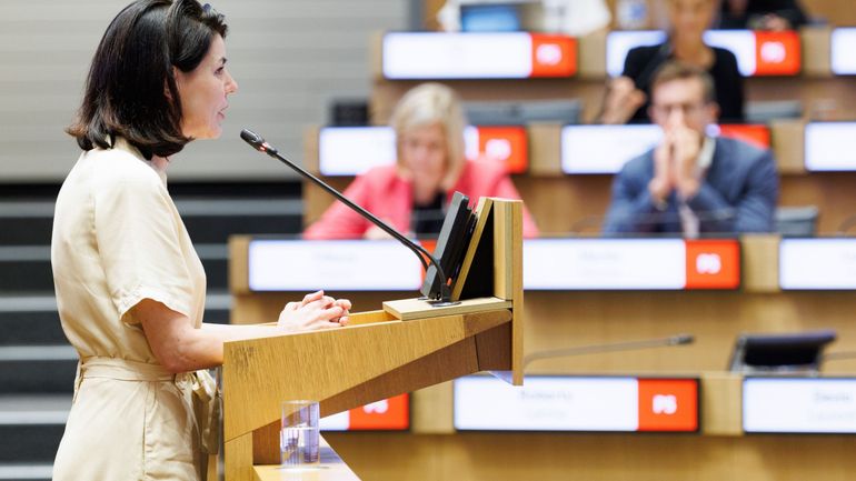 La gratuité scolaire menacée ? Bras de fer politique au Parlement de la Fédération Wallonie-Bruxelles