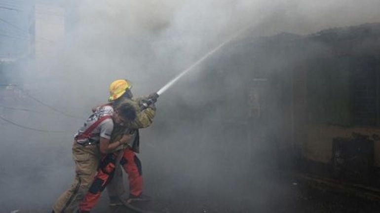 Au moins 15 morts dans l'incendie d'une usine textile aux Philippines