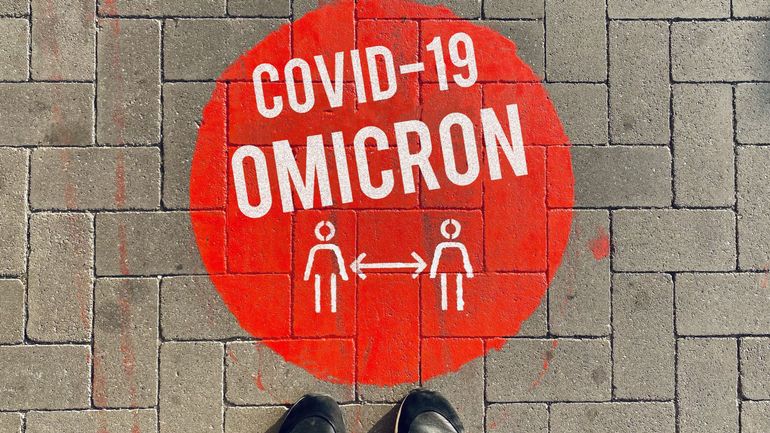 Coronavirus : l'efficacité de la dose de rappel Pfizer contre Omicron baisserait avec le temps, selon une étude parue dans 