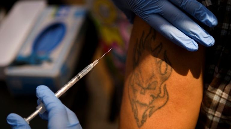 Au moins 15 millions de doses de vaccins anti-Covid jetées depuis mars aux Etats-Unis