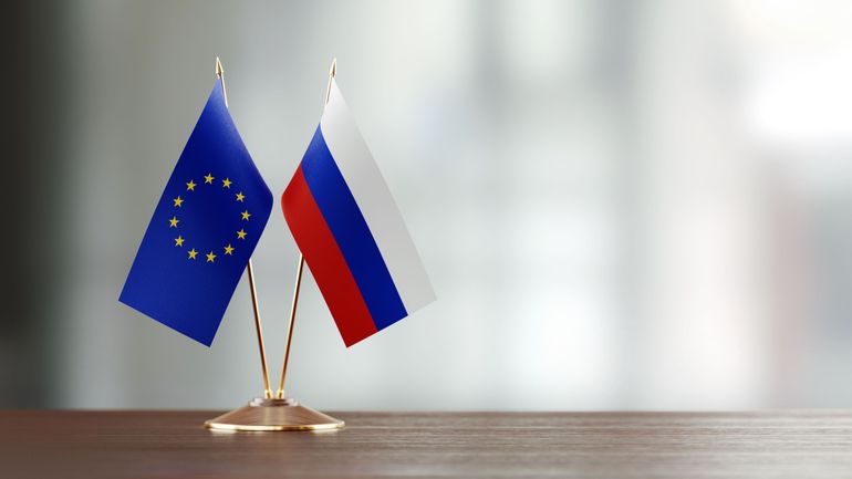 Guerre en Ukraine : l'UE s'accorde sur un neuvième paquet de sanctions