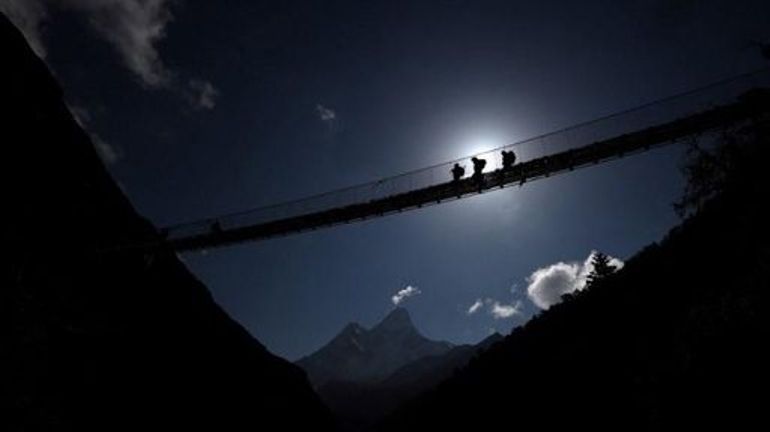 Le Népal interdit les treks sans guide dans l'Himalaya