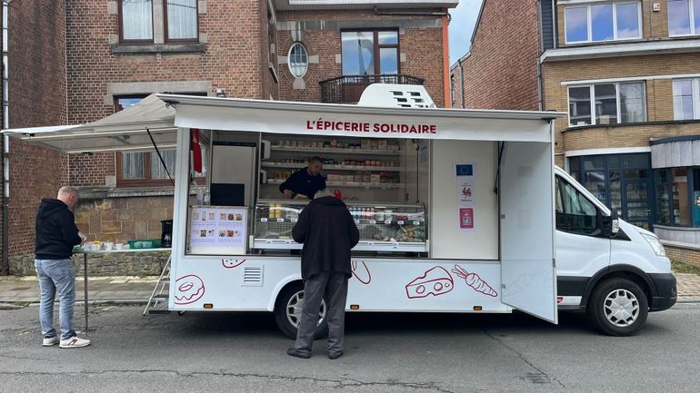 A Mons, une épicerie solidaire mobile pour rompre l'isolement