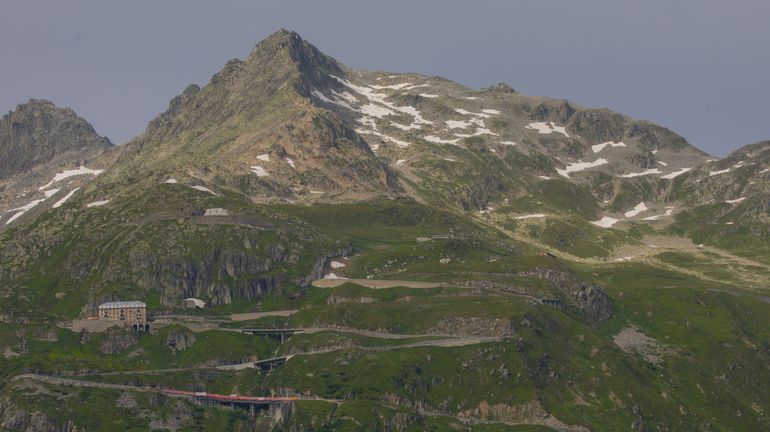 Suisse : les glaciers ont perdu la neige et la glace accumulées pendant l'hiver