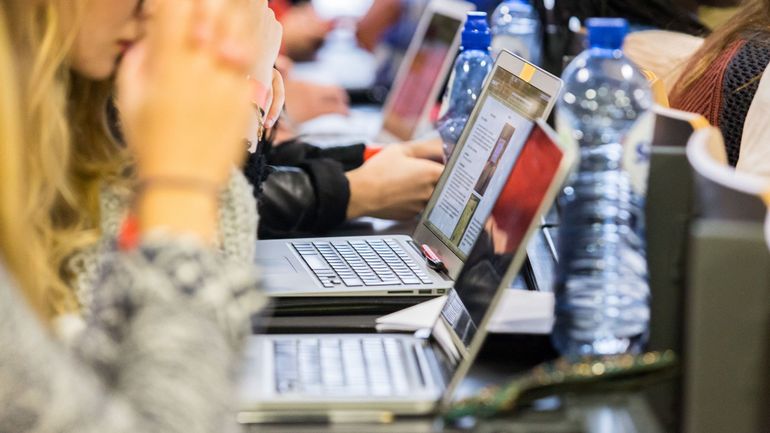 51 écoles bruxelloises équipées de wifi dans la cadre du projet 