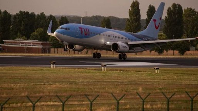 Un vol TUI frappé par la foudre après le décollage à l'aéroport de Zaventem, il doit faire demi-tour