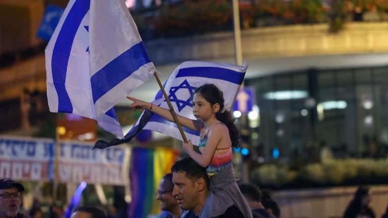 Israël : vote au Parlement sur le gouvernement, fin attendue de l'ère Netanyahu