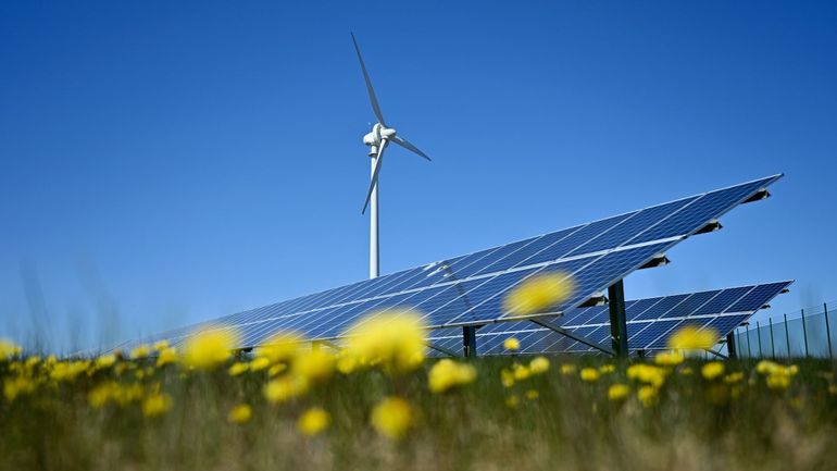 Week-end historique en Belgique : l'énergie éolienne et solaire alimente plus que la demande
