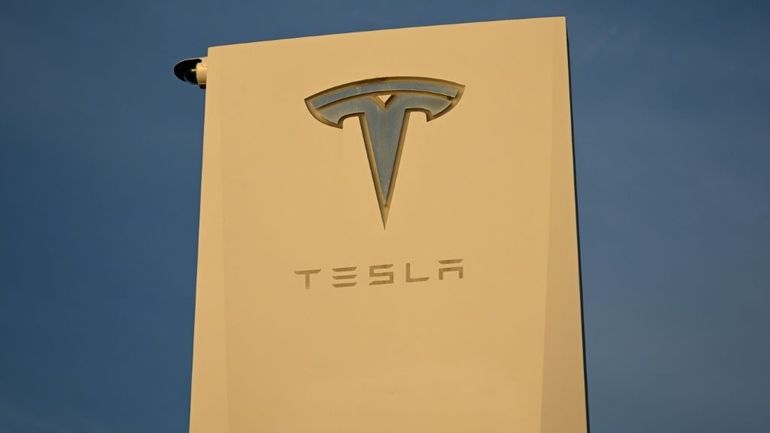Tesla propose une rémunération inédite à plus de 1000 milliards de dollars pour Elon Musk, sous conditions