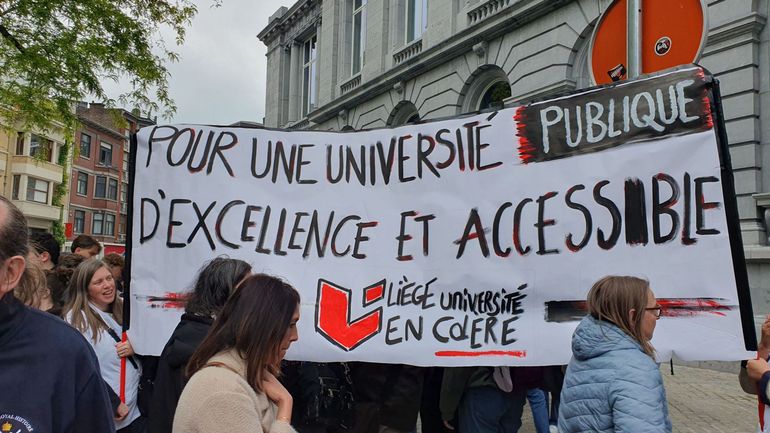40% de pension en moins, un minerval à 4500 euros ... le personnel de l'ULiège a manifesté sa colère contre le gouvernement fédéral