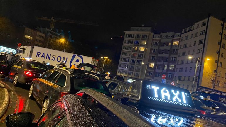 Plan taxi : l'action des taxis à Bruxelles a débuté au rond-point Meiser