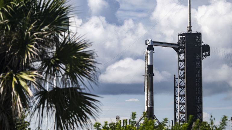 SpaceX : le décollage du premier voyage avec sortie de passagers privés dans l'espace reporté à cause d'une fuite d'hélium