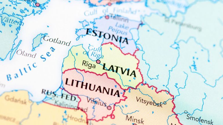 Guerre en Ukraine : les pays baltes et la Pologne introduisent de nouvelles règles limitant l'entrée de Russes