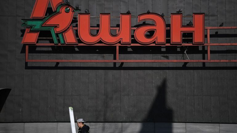 Guerre en Ukraine : le chef de la diplomatie appelle à boycotter Auchan, qui se maintient en Russie