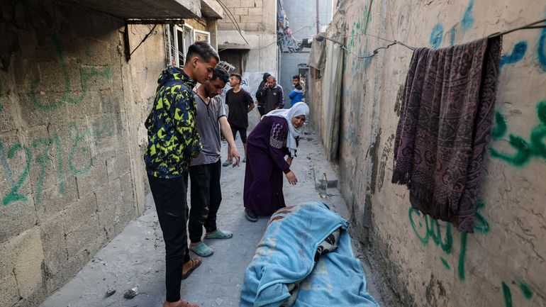 Guerre Israël-Gaza : la Défense civile annonce 11 morts dont 3 enfants dans une frappe israélienne