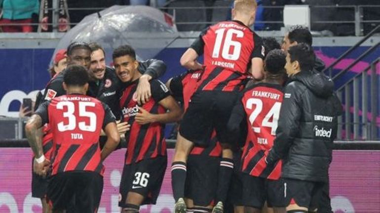 Le Werder Brême, avec Olivier Deman, écarte Augsbourg, le Bayern corrigé par Francfort