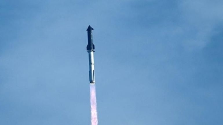 Nouveau vol test réussi pour la mégafusée Starship de Musk, dont le vaisseau a amerri