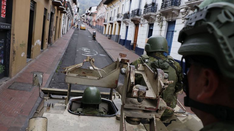 Équateur : les forces de sécurité placent en détention plus de 300 suspects