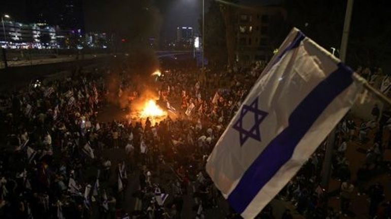 Israël : mouvement de protestations à Tel Aviv et Jérusalem après le limogeage d'un ministre
