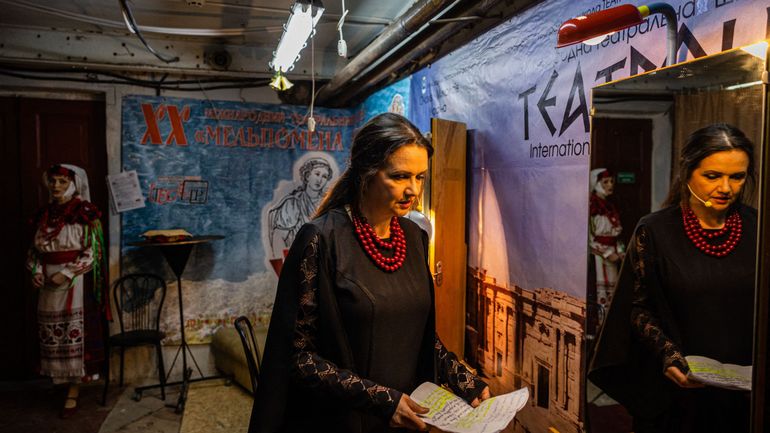 Guerre en Ukraine : entre les bombes à Mykolaïv, le théâtre revit dans un abri sous-terrain