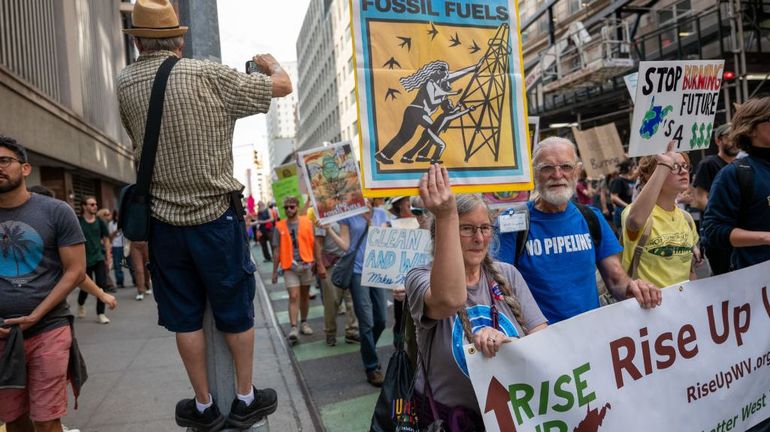 New York : des milliers de manifestants mobilisés pour le climat avant l'Assemblée générale de l'ONU