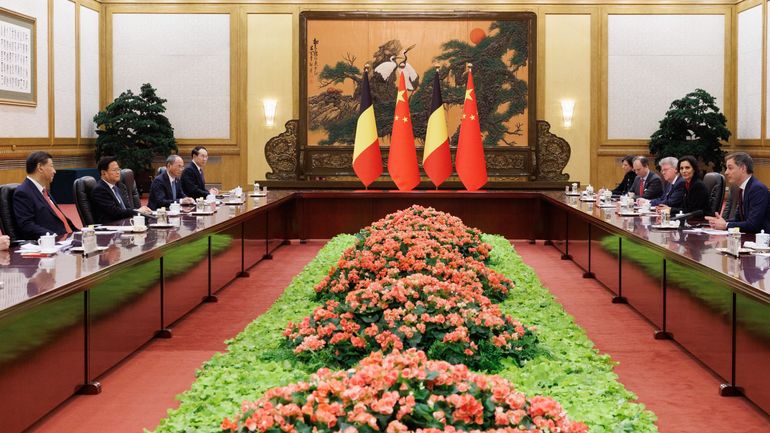 En Chine, Alexander De Croo a rencontré Xi Jinping sur fond de soupçons d'espionnage chinois