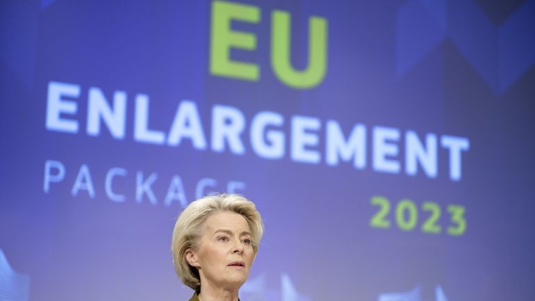 Guerre en Ukraine : la Commission européenne recommande d'ouvrir des négociations d'adhésion avec l'Ukraine et la Moldavie