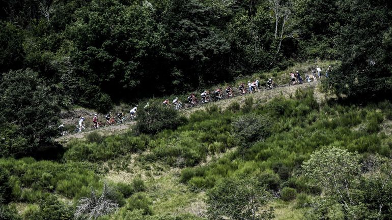 Suivez le Tour de France en direct vidéo : 3000 mètres de dénivelé et presque 250 kilomètres au programme (LIVE intégral)