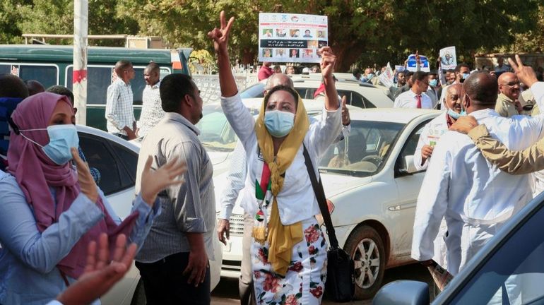 Crise politique au Soudan : entre manifestations, blocages de routes et médias censurés