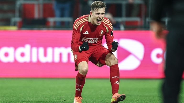 Un but de Dennis Eckert Ayensa suffit au Standard pour disposer de Courtrai et regarder vers le haut