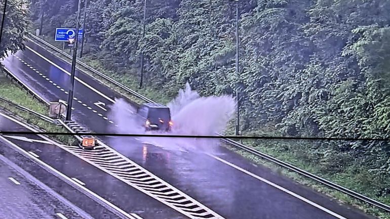 Pluies intenses en Belgique ce vendredi : la situation est plus calme