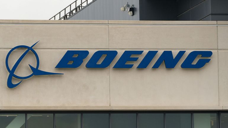 Le Qatar passe une commande de 200 milliards de dollars à Boeing, 