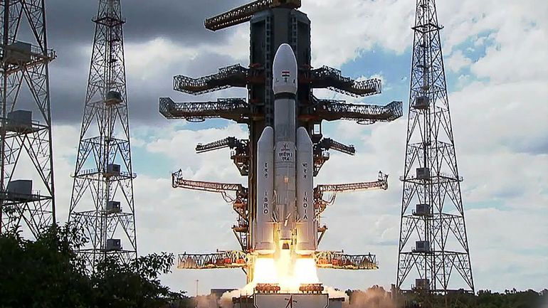 Espace : la sonde Chandrayaan-3 a aluni avec succès