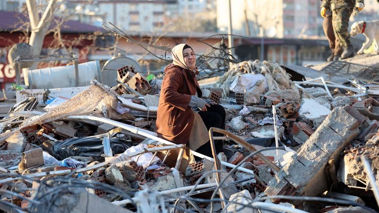 Séismes en Turquie et en Syrie : le nouveau bilan total dépasse les 8300 morts