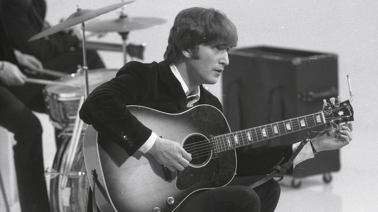 Comment John Lennon en est venu à rejeter son statut de Beatles