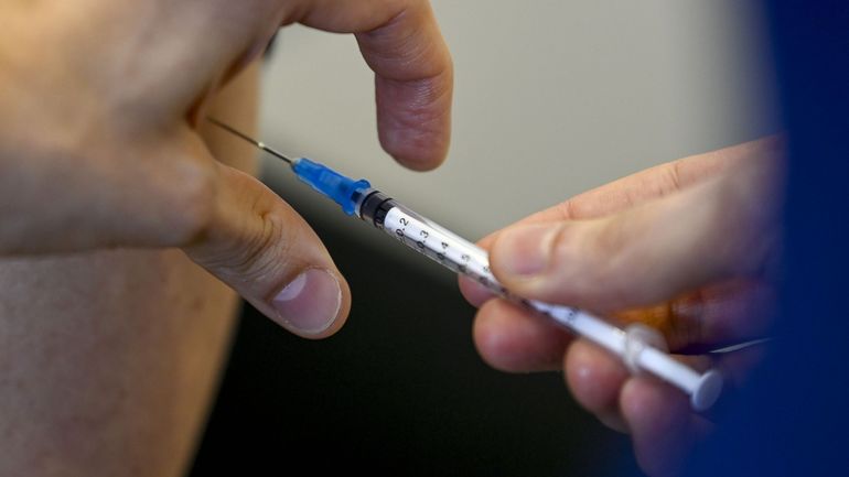 Coronavirus : les Bruxellois de plus de 65 ans pourront recevoir une 3e dose de vaccin dès lundi
