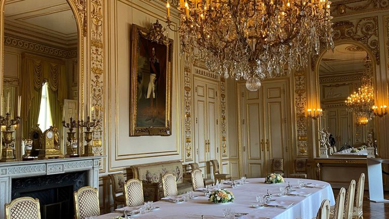 Visiter le somptueux intérieur du Palais Royal ainsi que ses jardins
