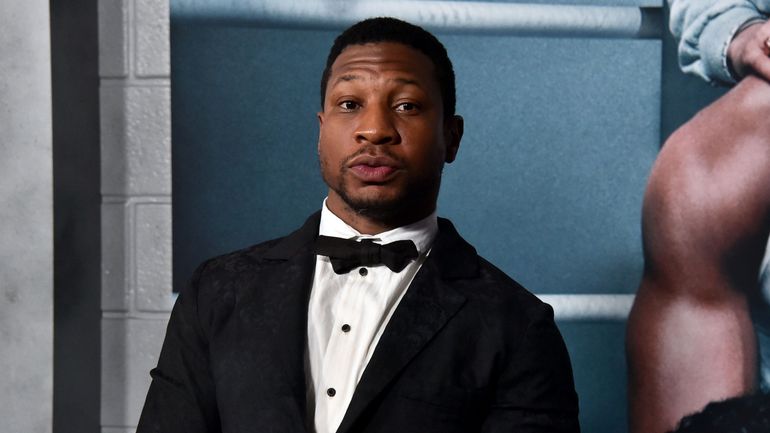 Jonathan Majors (Creed III, Marvel), dépeint comme un agresseur de longue date