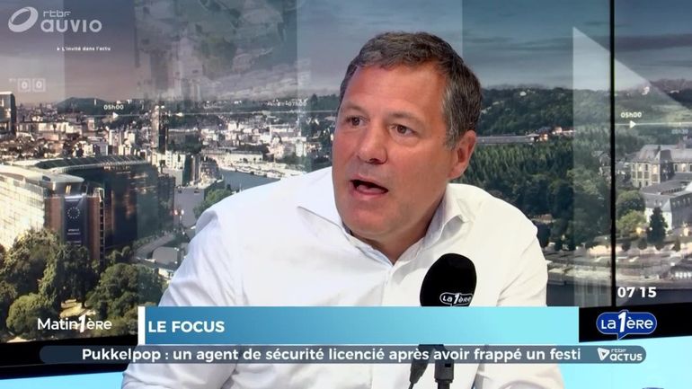 Dominique Verlinden, directeur d'école primaire à Uccle, dénonce une forme de 