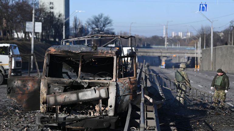 Guerre en Ukraine : Kiev propose l'amnistie et une indemnité aux soldats russes qui se rendent