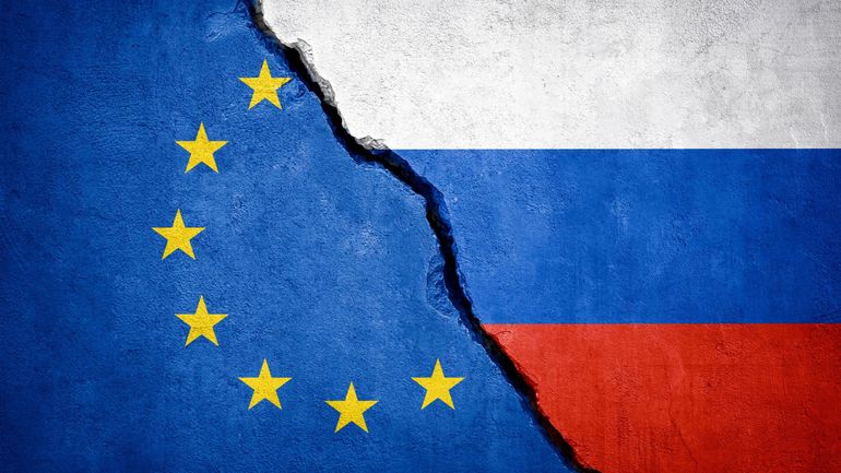 Les pays européens ont-ils réellement coupé tous les ponts avec la Russie ? Pas en ce qui concerne les expulsions et les rapatriements
