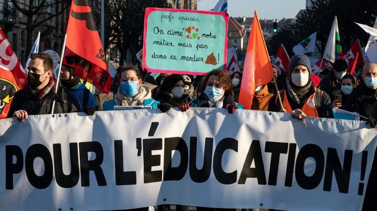 France : 8.000 personnes en renfort dans les écoles