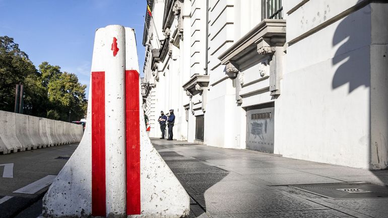 Courrier suspect au 16 rue de la Loi. Mercredi, des lettres contenant une substance toxique découvertes à la Sûreté et au cabinet de l'Intérieur