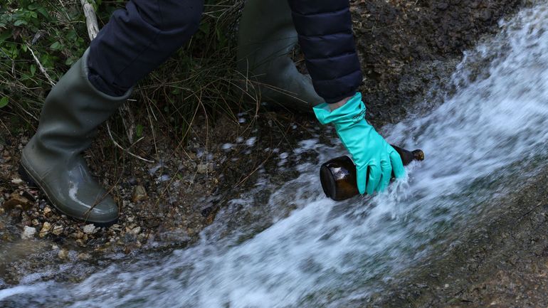 Contamination aux PFAS : les polluants éternels omniprésents dans l'eau en Europe, selon un premier état des lieux