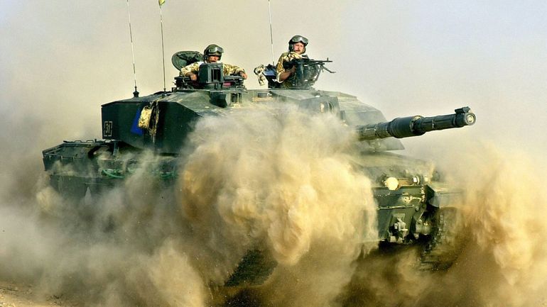 Guerre en Ukraine : Londres va envoyer des chars d'assaut Challenger 2