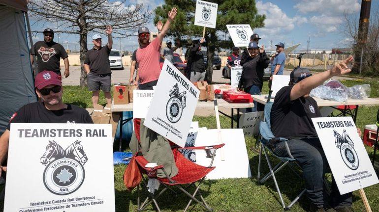 Le fret ferroviaire à l'arrêt au Canada, inquiétudes pour l'économie