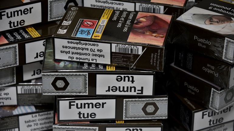 Prix du paquet, contrôle de l'âge, exposition dans les magasins : ce qui change pour le tabac et les cigarettes en 2025