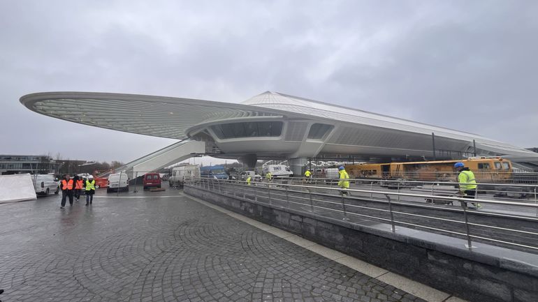 La revue de presse : très chère gare de Mons